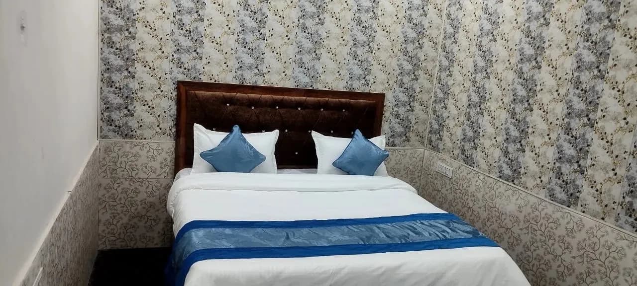 Hotel Kamal Dham lobby area